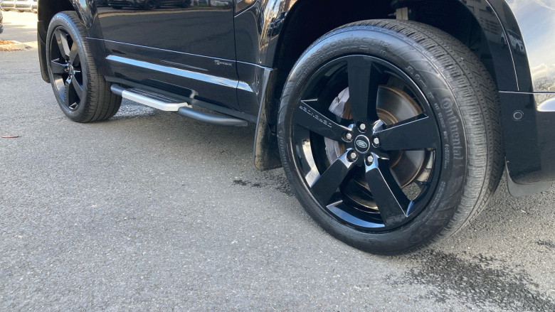 Land Rover Defender 3.0 D250 X-Dynamic S 90 3dr Auto Diesel Estate